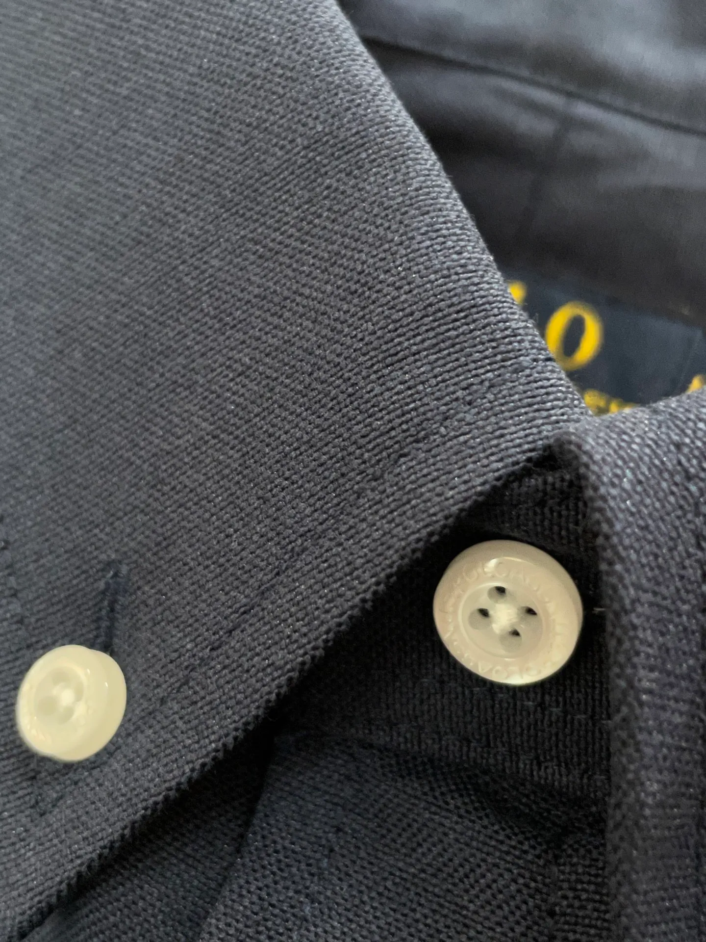 P220 🌸🌸🌸 POLO Ralph Lauren [High Quality] Classic shirt! Classic casual shirt made of pure cotton fabric with unique design, simple, clean and classic version design. It is a versatile style that can be switched at will. The fabric feels soft and delicate, highly breathable, close to the skin and comfortable to wear. It can be worn alone as an inner layer. Its versatile performance is beyond your imagination! The upper body of the ready-to-wear is simple and classic yet elegant! Size:M-XXL